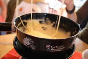 Recette de la fondue moitié-moitié
