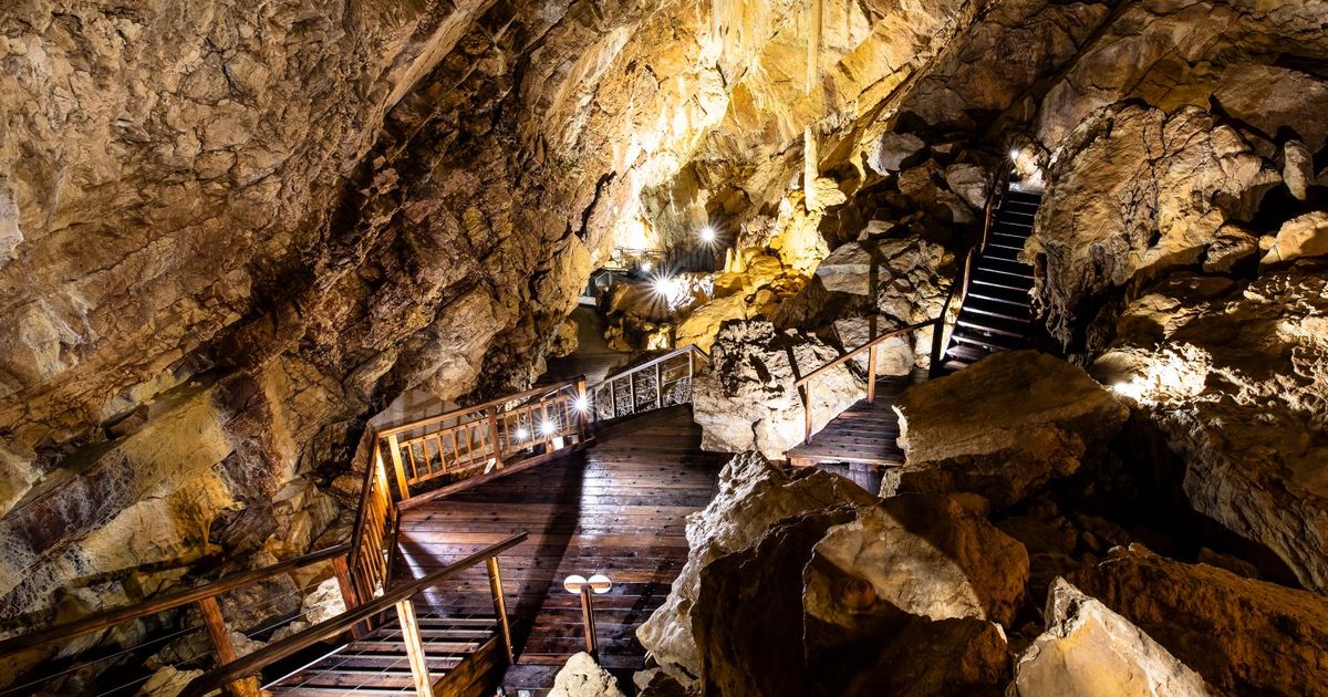Les Grottes de Vallorbe