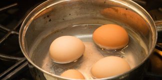 comment éviter que œufs cassent cuisson