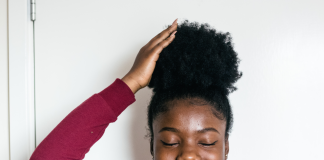 prendre soin des cheveux crépus
